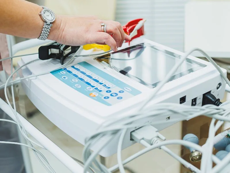 mantenimiento electrocardiografo